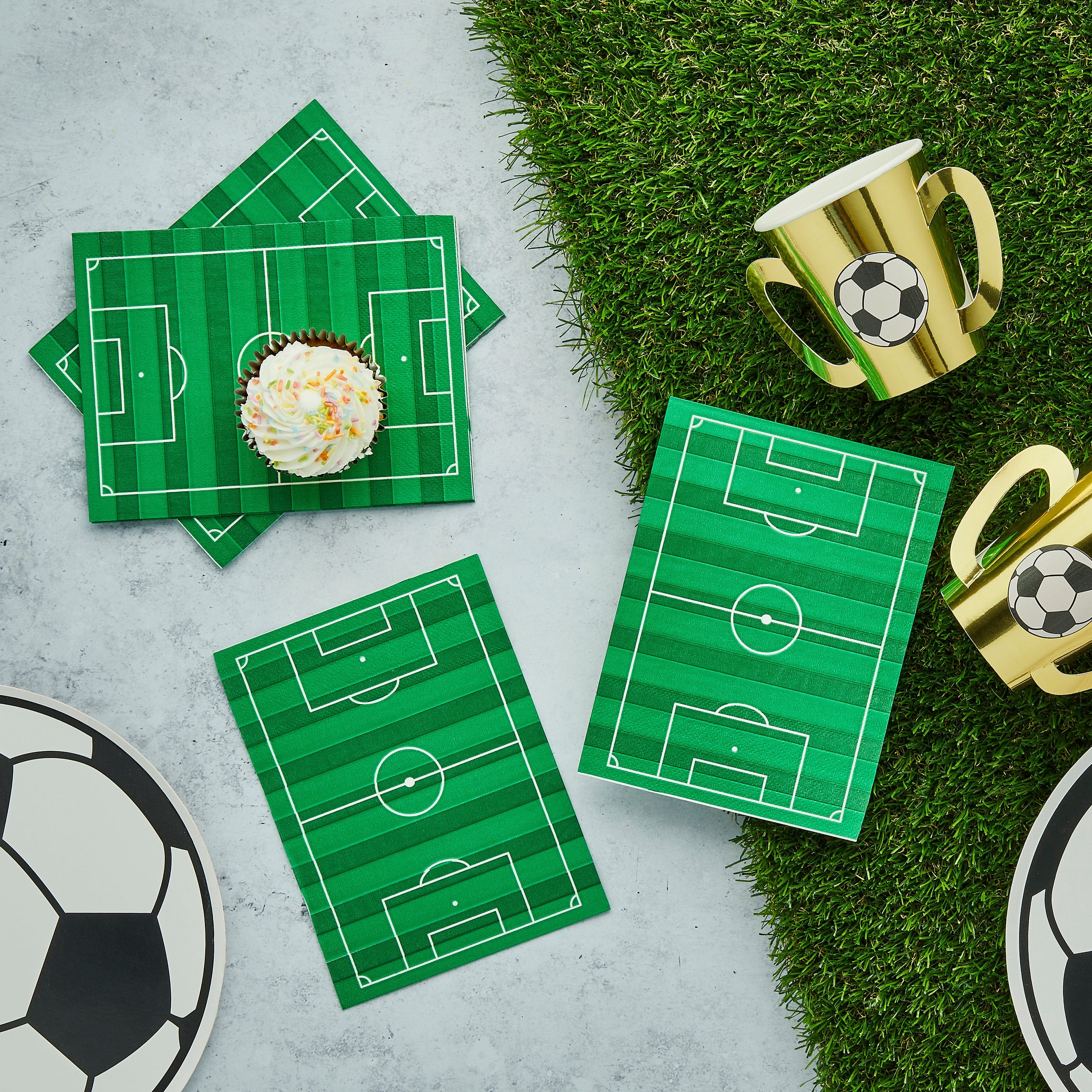 Football Pitch Party Napkins x 16