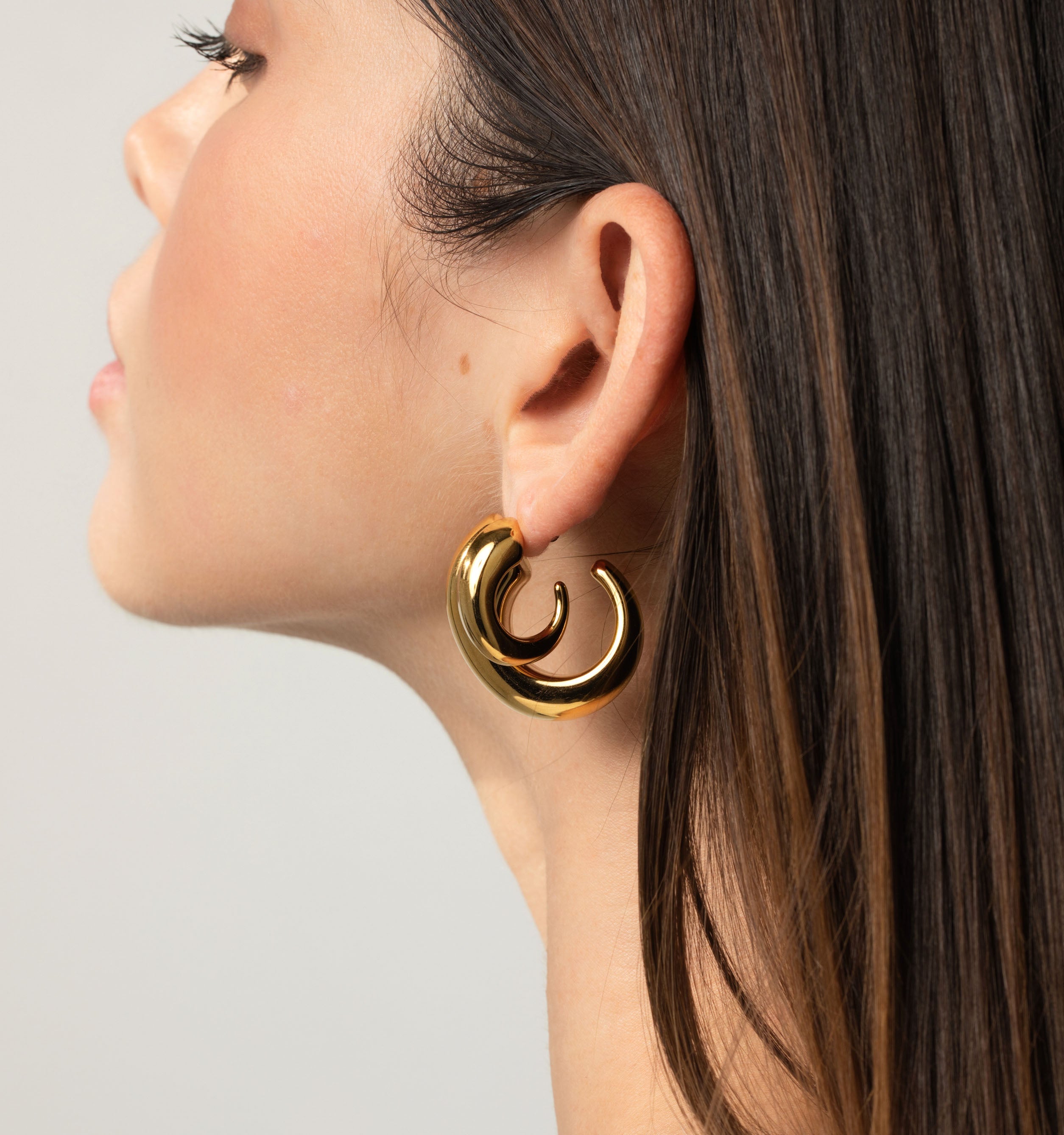 Paloma Swirl Hoops - Medium